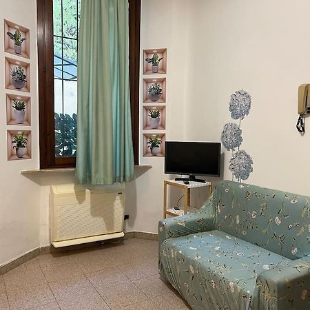 La Tana Moderna Apartment Piacenza Bagian luar foto